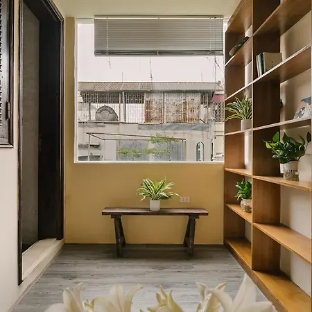 Phan Dinh Phung House Hanoi Peaceful Oldquarter